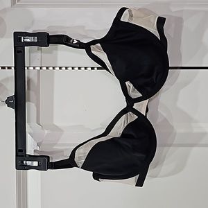 ( 2 for $15) NWT Victoria's Secret bra 34D